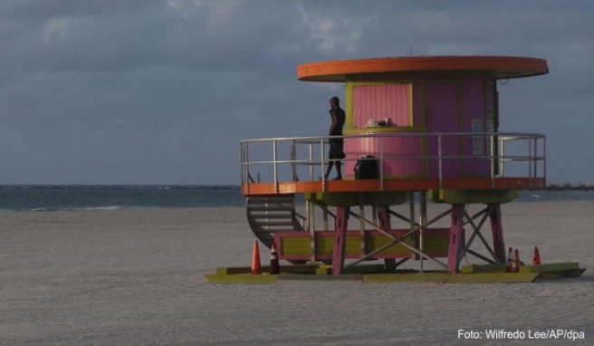 Urlauber können den Reisepreis mindern, wenn der versprochene schöne Strand nicht mehr da ist oder nicht mehr nutzbar